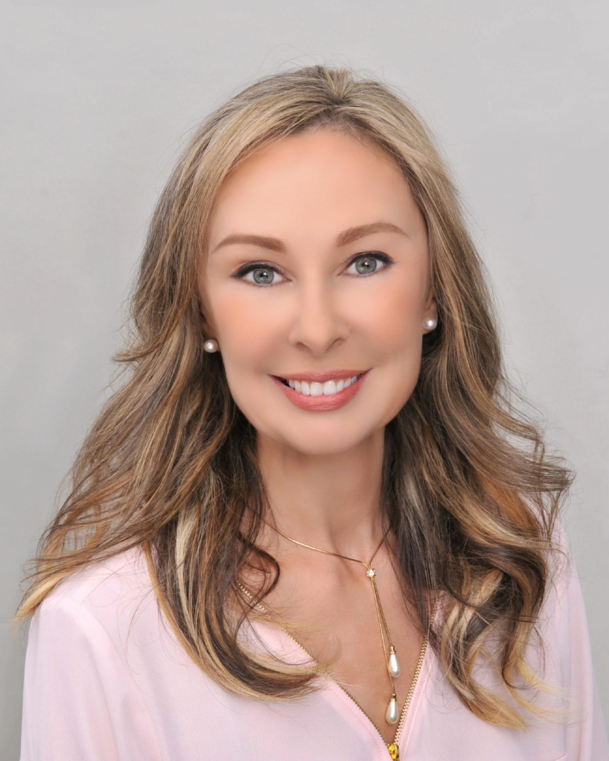 ABOUT THE DOCTOR COSMETIC AND GENERAL DENTISTRY Office of Dr Sarkisian